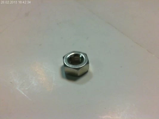 Гайка Makita 9404,9910,HR3000