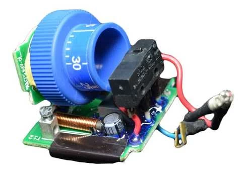 Электроника Dremel 4000 Электроника Dremel 4000