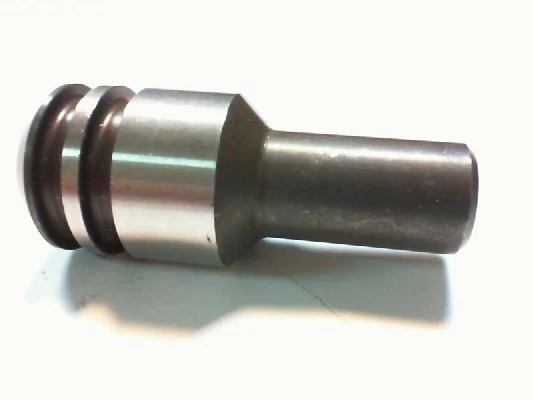 Боек Makita HR4000