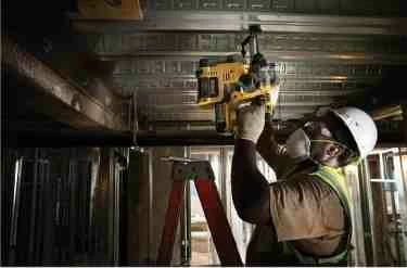 Перфоратор акумуляторний безщітковий SDS-Plus DeWALT DCH273NT