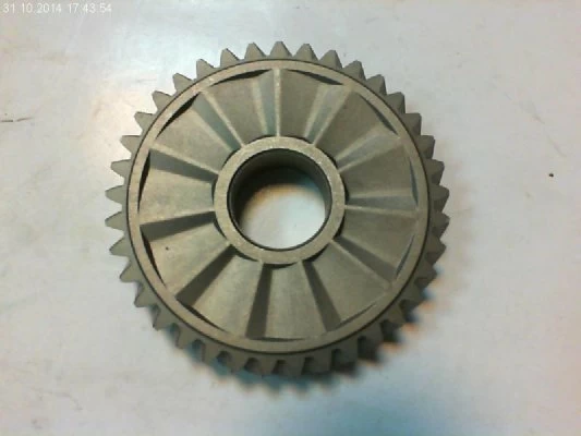 Шестерня Makita МТ811/МТ812