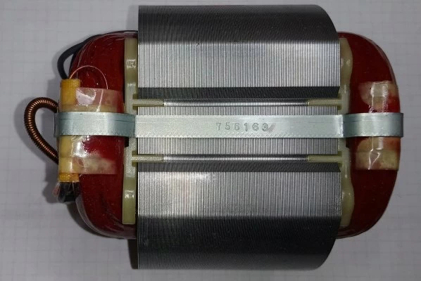 Статор Makita GA7040S Статор Makita GA7040S