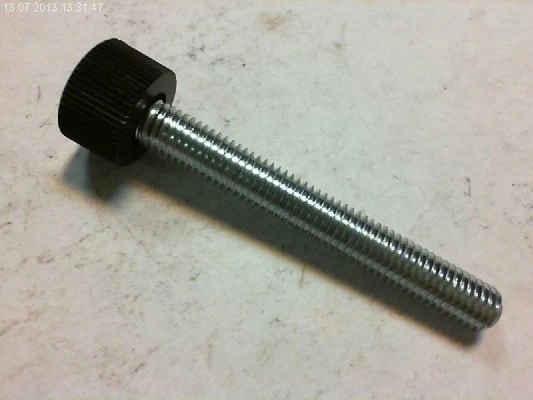 Винт M10x77 Makita 3612 С