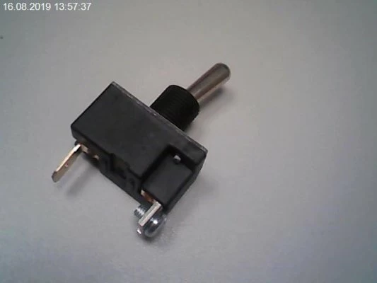 Тумблер 18*30*17 ISC