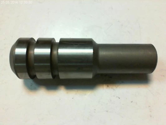 Боёк Makita