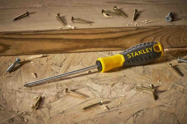 Викрутка ESSENTIAL довжиною 100 мм під шліц Pz2 STANLEY STHT0-60276