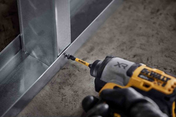 Набір біт і насадок DeWALT DT70740T