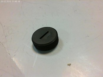 Колпачек щеткодержателя Makita 2012NB,HM1202,LS1216 Колпачек щеткодержателя Makita 2012NB,HM1202,LS1216