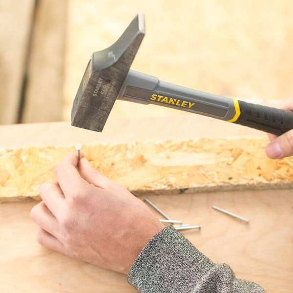 Молоток столярний Fiberglass з вагою головки 500 г STANLEY STHT0-54160