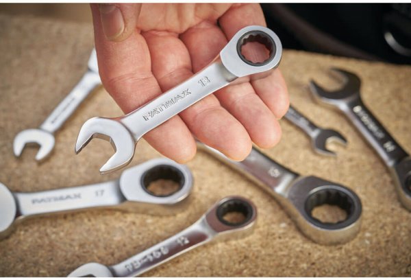 Ключ гайковий комбінований розміром 8 мм з храповим механізмом STANLEY FMMT13097-0