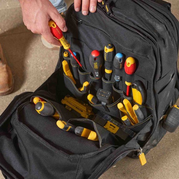 Рюкзак FatMax Quick Access для зручності транспортування і зберігання інструменту STANLEY FMST1-80144