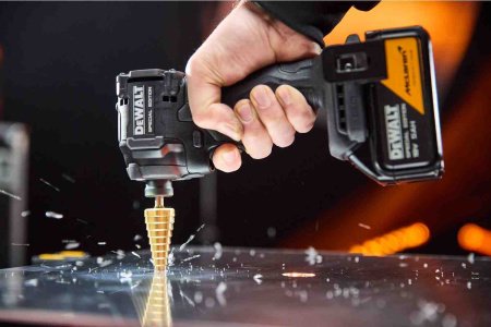 Шурупокрут ударний McLaren F1 TEAM SPECIAL EDITION DeWALT DCF86MP2T