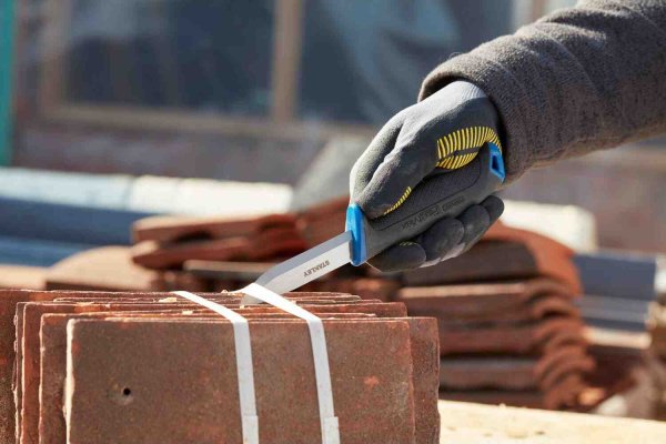 Ніж FatMax® універсальний з лезом з нержавіючої сталі довжиною 90 мм STANLEY 0-10-232