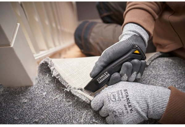 Ніж FatMax® Heavy Duty довжиною 165 мм з фіксованим лезом для оздоблювальних робіт STANLEY FMHT10500-0