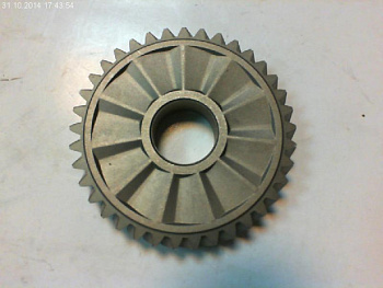 Шестерня Makita МТ811/МТ812