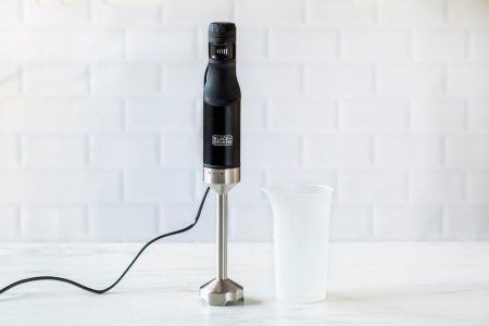 Ручний блендер BLACK+DECKER BXHB1501E