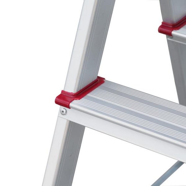 Стрем'янка алюмінієва двостороння 4 сходинки, висота 880 мм INTERTOOL LT-1104