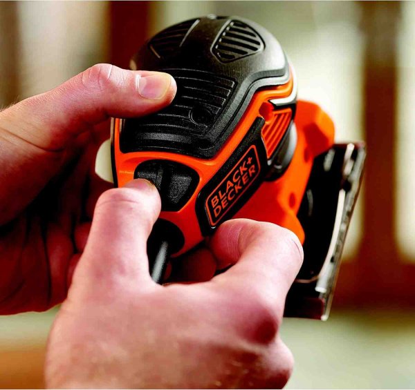 Шліфмашина вібраційна мережева BLACK+DECKER KA450