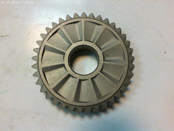 Шестерня Makita МТ811/МТ812