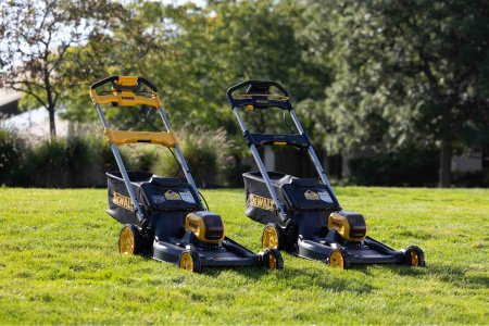 Газонокосарка акумуляторна безщіткова DeWALT DCMWP134KIT