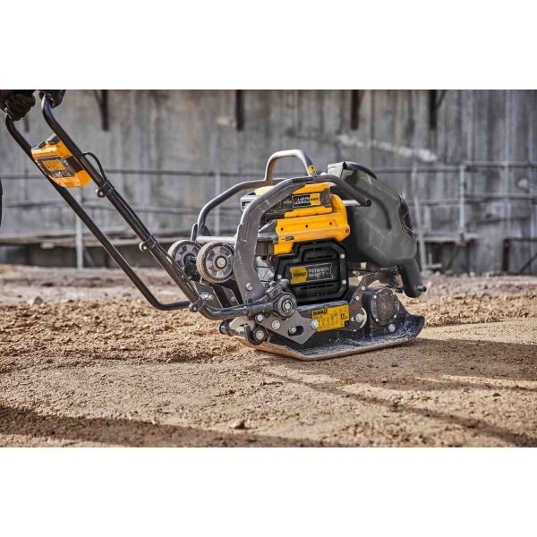 Вібраційна плита прямохідна акумуляторна POWERSHIFT DeWALT DCPS7154N