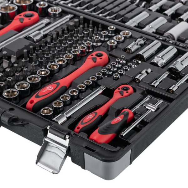 Набір інструментів, проф., 1/2" + 3/8" + 1/4", Cr-V, 176 од., головки: 4-32 мм, E4-E24, біти 57 од., подовж. головки: 4-18 мм, ключі: 8-19 мм, кейс INTERTOOL ET-7176