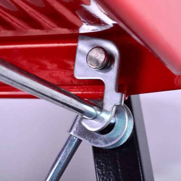 Стрем'янка, 4 сходинки 300x200мм INTERTOOL LT-0044