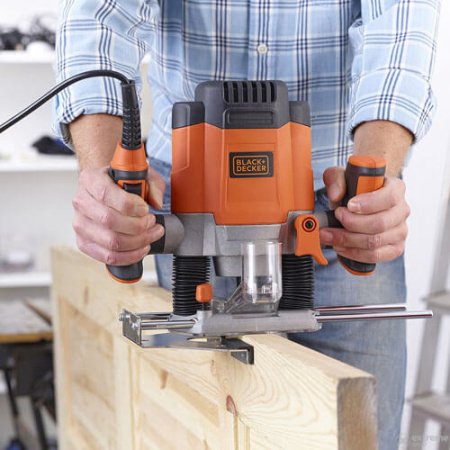 Фрезер мережевий BLACK+DECKER KW1200EKA