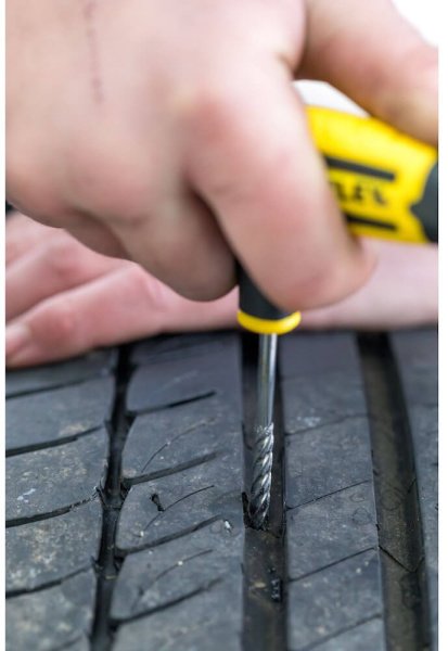 Комплект автомобільний для швидкого ремонту шин STANLEY STHT80891-0