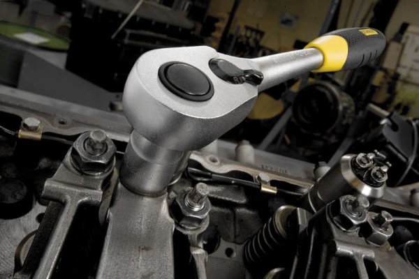 Руків’я завдовжки 265 мм під голівки 1/2 STANLEY STMT82665-0