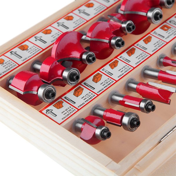 Набір фрез кінцевих по деревині, 18 шт INTERTOOL HT-0073