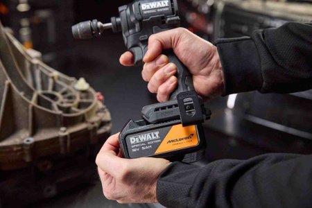 Шурупокрут ударний McLaren F1 TEAM SPECIAL EDITION DeWALT DCF86MP2T