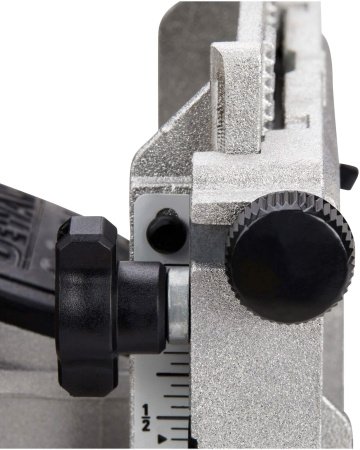 Фрезер акумуляторний безщітковий DeWALT DCW682P2