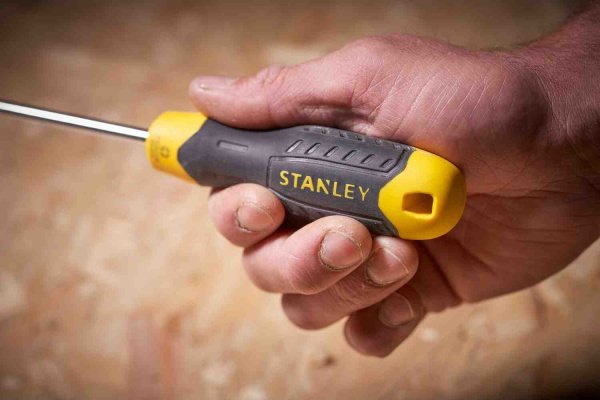 Викрутка ESSENTIAL довжиною 100 мм під шліц Pz2 STANLEY STHT0-60276