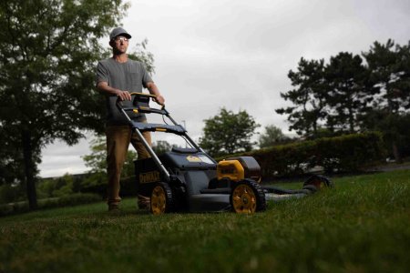 Газонокосарка акумуляторна безщіткова DeWALT DCMWP500KIT