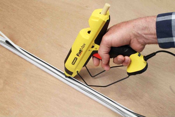 Пістолет клейовий FatMax® для професійного використання STANLEY FMHT6-70418