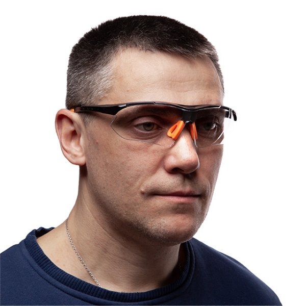 Окуляри захисні, прозорі, лінзи полікарбонат, заушники чорні нейлонові, гумова накладка на ніс, захист від удару INTERTOOL SP-0092