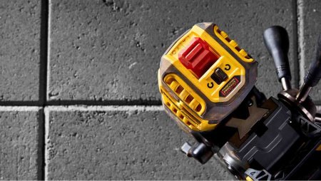 Верстат свердлильний акумуляторний безщітковий магнітний DeWALT DCD1623N