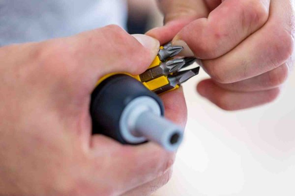 Викрутка - набір Multibit Stubby, реверсивна, з шістьма змінними бітами STANLEY 0-66-358