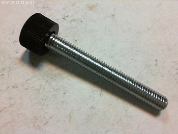 Винт M10x77 Makita 3612 С