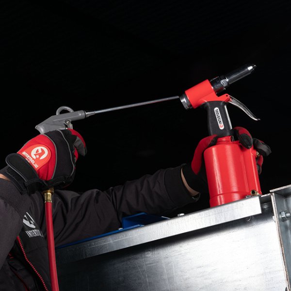 Пістолет для продування довгий 210 мм INTERTOOL PT-0801