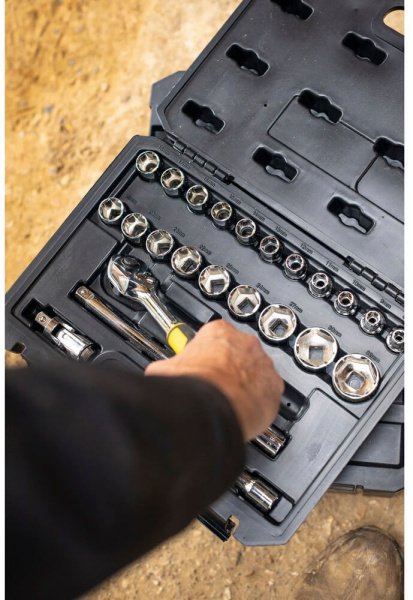 Набір головок торцевих 1/2 Expert з двадцяти чотирьох предметів STANLEY STMT82830-1