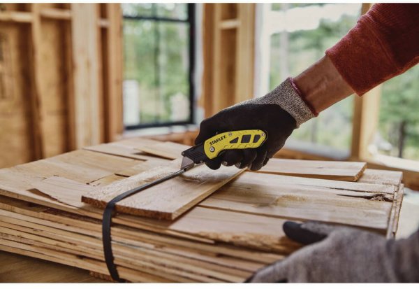 Ніж складаний з фіксованим лезом для оздоблювальних робіт STANLEY STHT10424-0